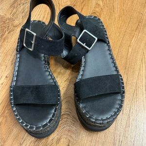 Universal Thread Espadrille Platform Sandals – Size 9 – Black